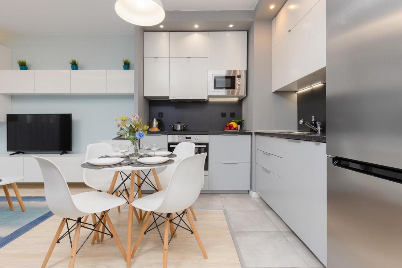 Warsaw Sokolowska One Bedroom Apartament By Noclegi Renters Bagian luar foto